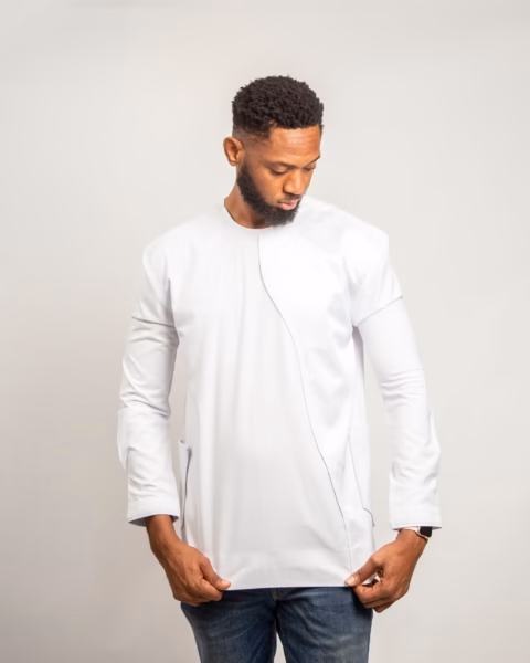 White kaftan Béné Boèvi design